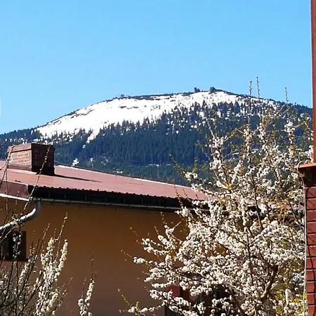 Grota * שצ'קלארסקה פוראובה